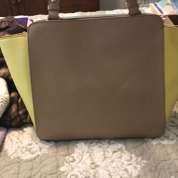 Spring time shoulder bag - Picture 2 of 3